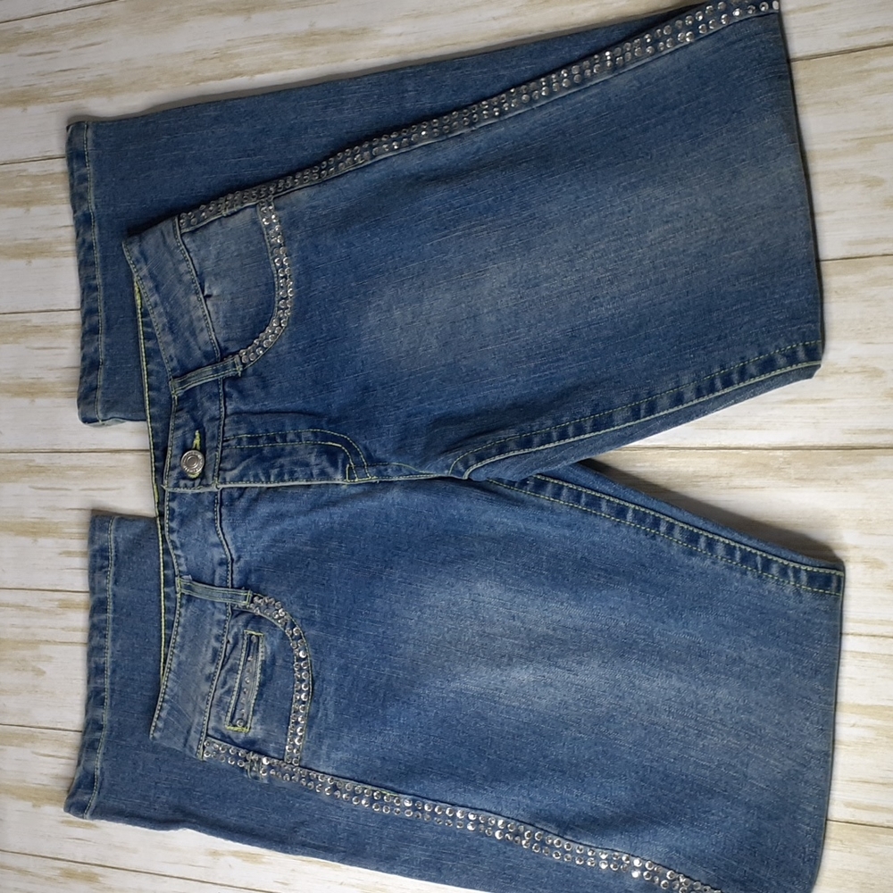 Urban Groove Rhinestones Straight Leg Light Wash Blue Jeans Size SA Waist 28